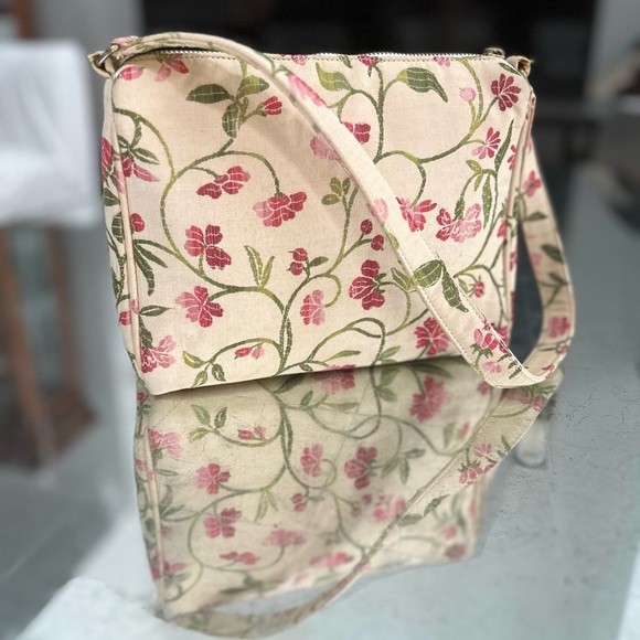 🌸🌺Kate Spade embroidered floral purse🌺🌸 - Picture 1 of 8